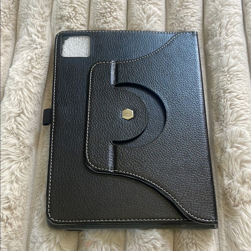 ❤️NEW!!!❤️Black ROTATING Leather Tablet Case